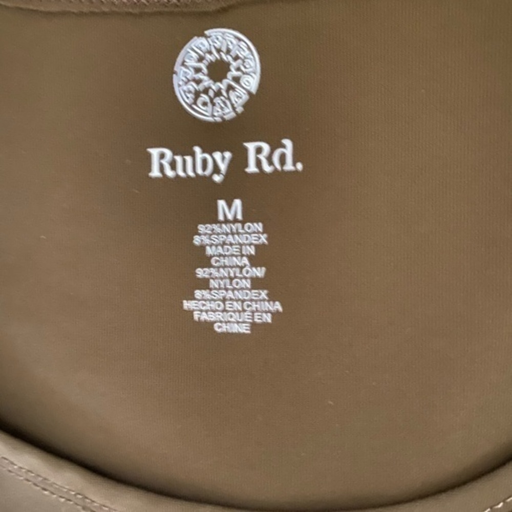 Ruby Rd top size M - Picture 6 of 6